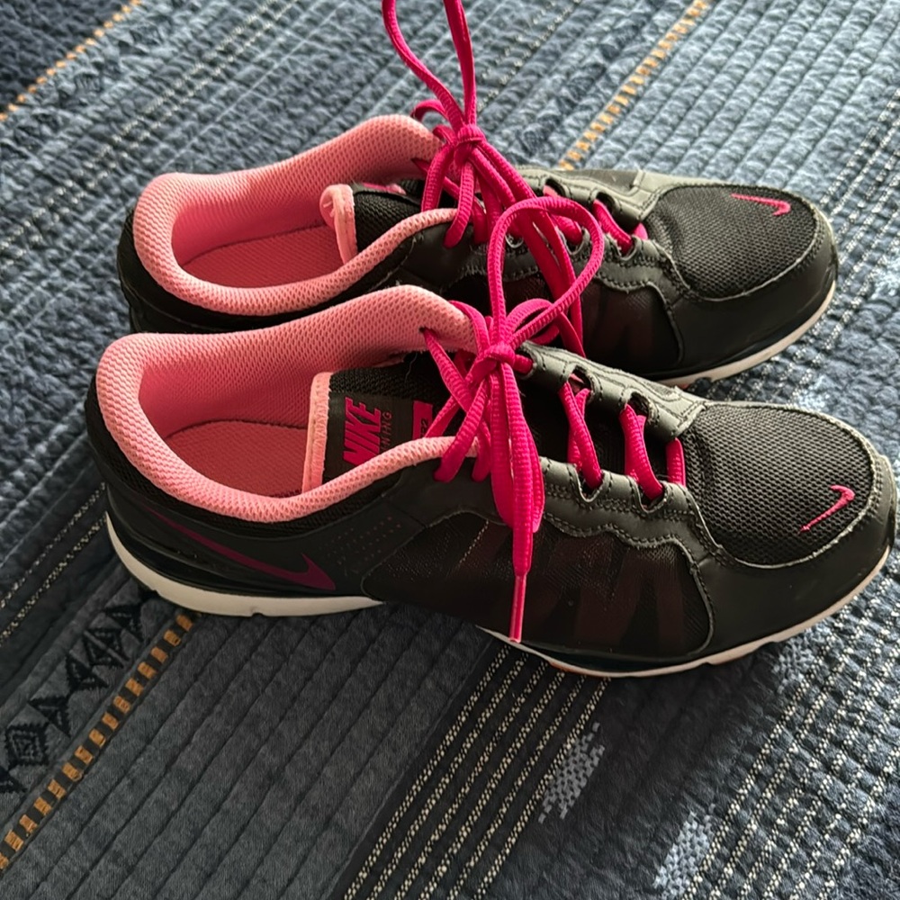 Nike Flex Trainers. Size 8.5 Good Preloved Condition - Picture 4 of 10
